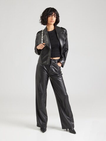 Top 'CLAIRE' di GUESS in nero