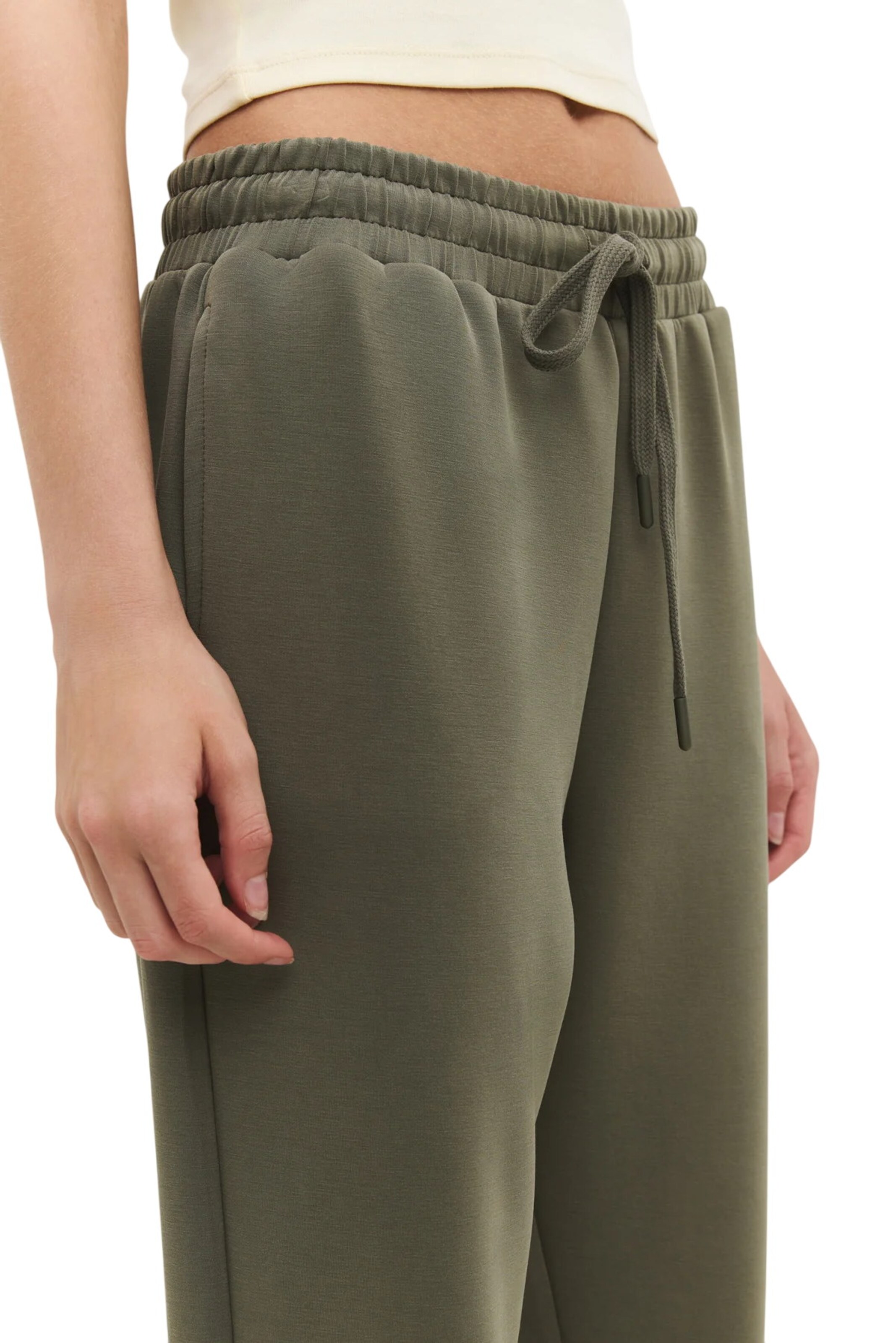 No Matter What Tapered Hose in Grün