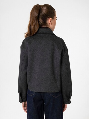 Antioch - Chaqueta de entretiempo 'Andrada' en gris