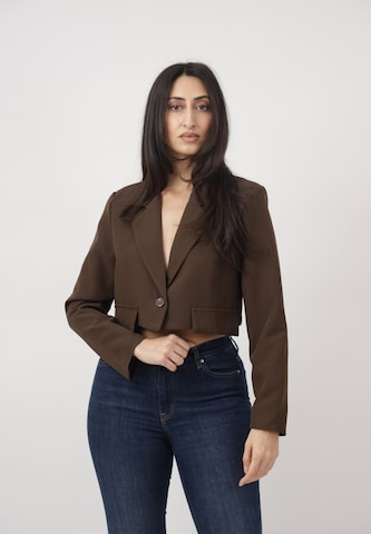 Elara Blazer in Brown: front