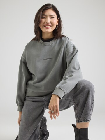 Pegador Sweatshirt 'SELA' in Grijs: voorkant