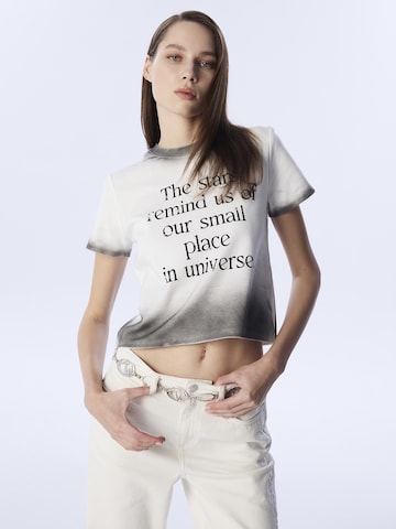Twist Shirt in Wit: voorkant