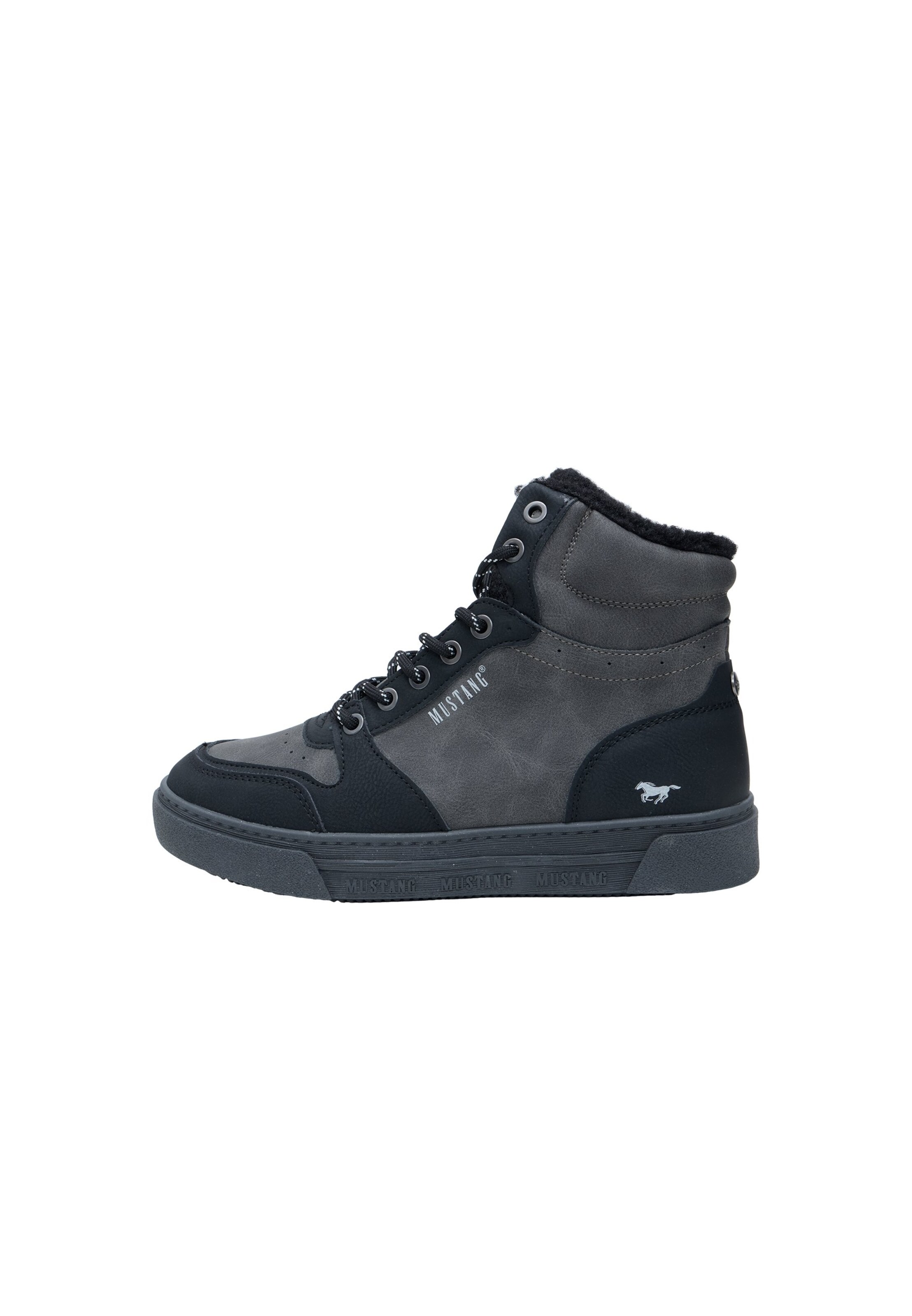 Bottines à lacets 'Rhonda' MUSTANG en noir : devant