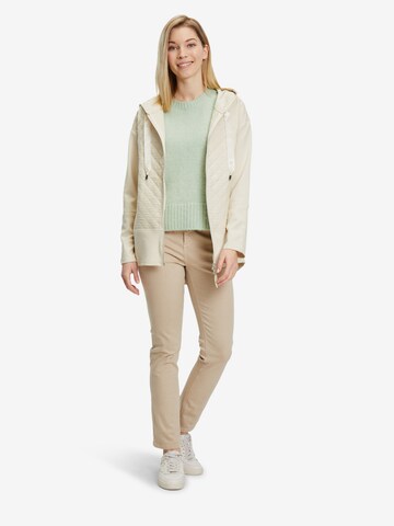 Betty Barclay Sweatvest in Beige