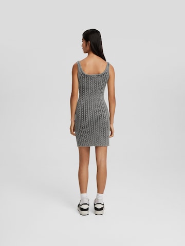 Bershka Kleid in Grau