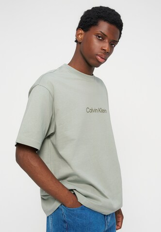 Maglietta di Calvin Klein in verde: frontale