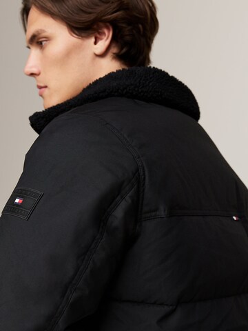 TOMMY HILFIGER Демисезонная куртка 'Rockie' в Черный