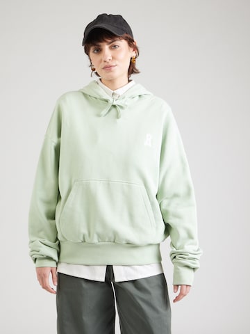ARMEDANGELS Sweatshirt 'FRANCISARAA' in Groen: voorkant
