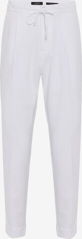 Antioch Regular Pleat-Front Pants in White: front