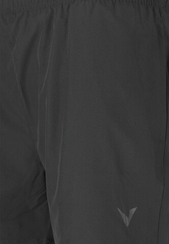 Virtus Regular 2-in-1-Shorts 'Zayne V2' in Schwarz