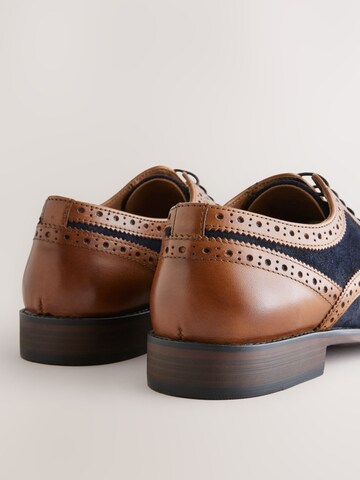 Chaussure à lacets Next en marron