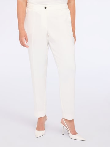 Regular Pantalon Fiorella Rubino en blanc