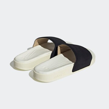 ADIDAS ORIGINALS Pantoletter 'Adilette' i sort