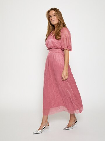 minus Mekko ' MSMavena V-Neck Maxi Dress ' värissä vaaleanpunainen: etupuoli