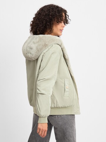 Marie Lund Übergangsjacke  ' Rubia' in Grün