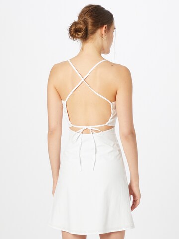 Robe NU-IN en blanc