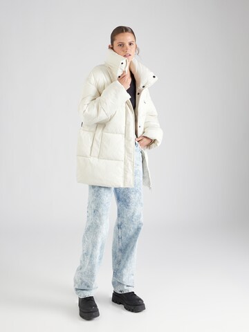 Calvin Klein Jeans Between-Season Jacket in White