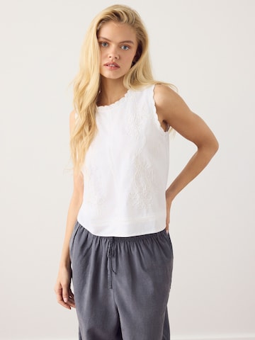 Haut Next en blanc : devant