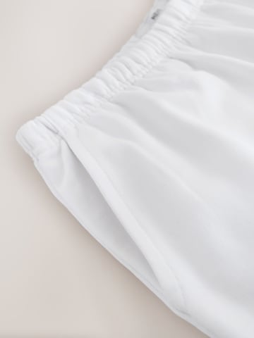 Next Regular Shorts in Weiß