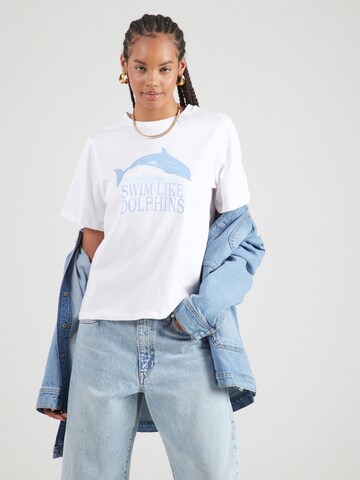 PIECES - Camisa 'PCBANDA' em branco: frente