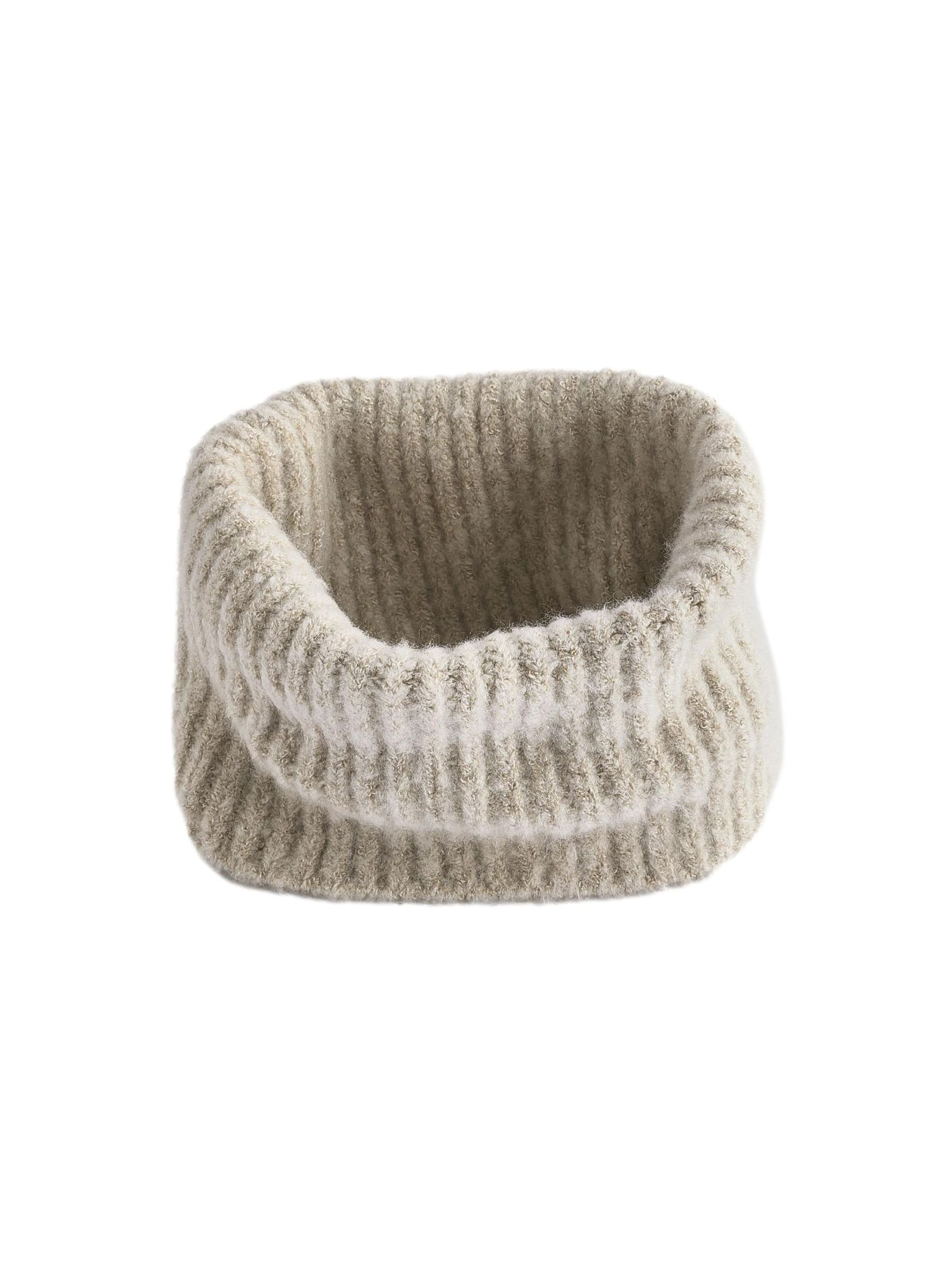 Next Κασκόλ σε μπεζ: μπροστά