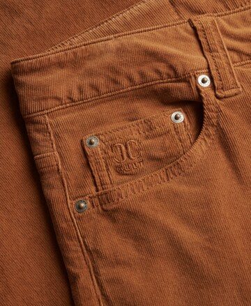 Superdry & Co Regular Broek in Bruin