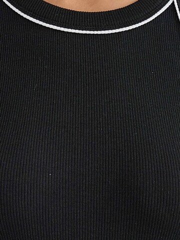 Hiccup - Top em preto