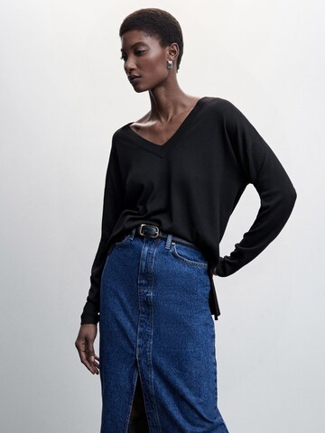 MANGO Sweater 'LOMBIA' in Black: front