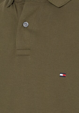 Tricou de la TOMMY HILFIGER pe verde