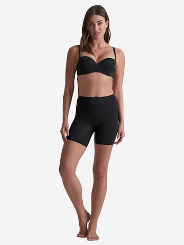 Bye Bra Shapinghose 'Smooth Essentials Mid Waist Short' in Schwarz