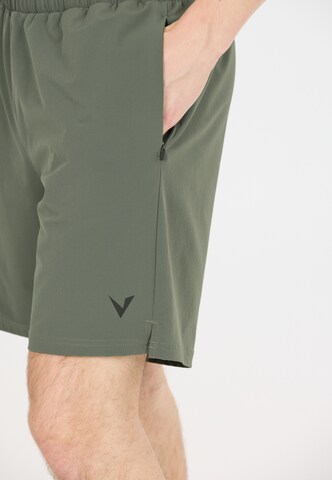 Virtus Regular Sports trousers in Green
