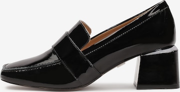 Kazar Pumps in Black: front