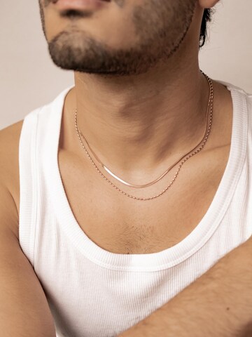 Hey Happiness Necklace 'Layer Grip' in Gold: front