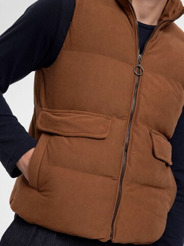 Gilet di Antioch in marrone