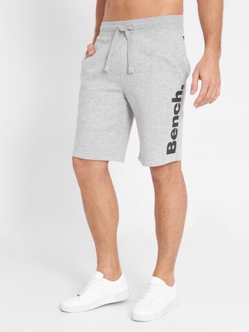 BENCH Pants in Grey: front