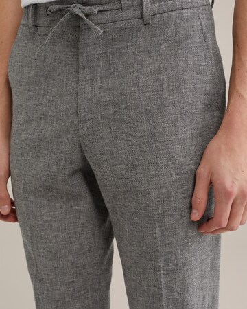 WE Fashion Regular Bügelfaltenhose in Grau