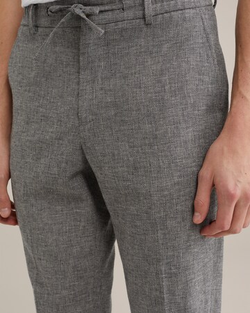 regular Pantaloni con piega frontale di WE Fashion in grigio