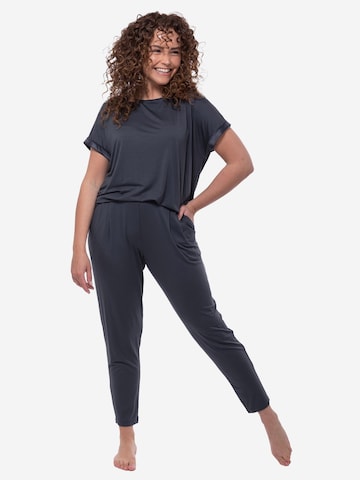Mey Pyjama 'Pure Chic' in Grau