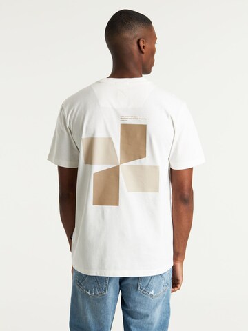 CHASIN' Shirt 'Kore' in White: front