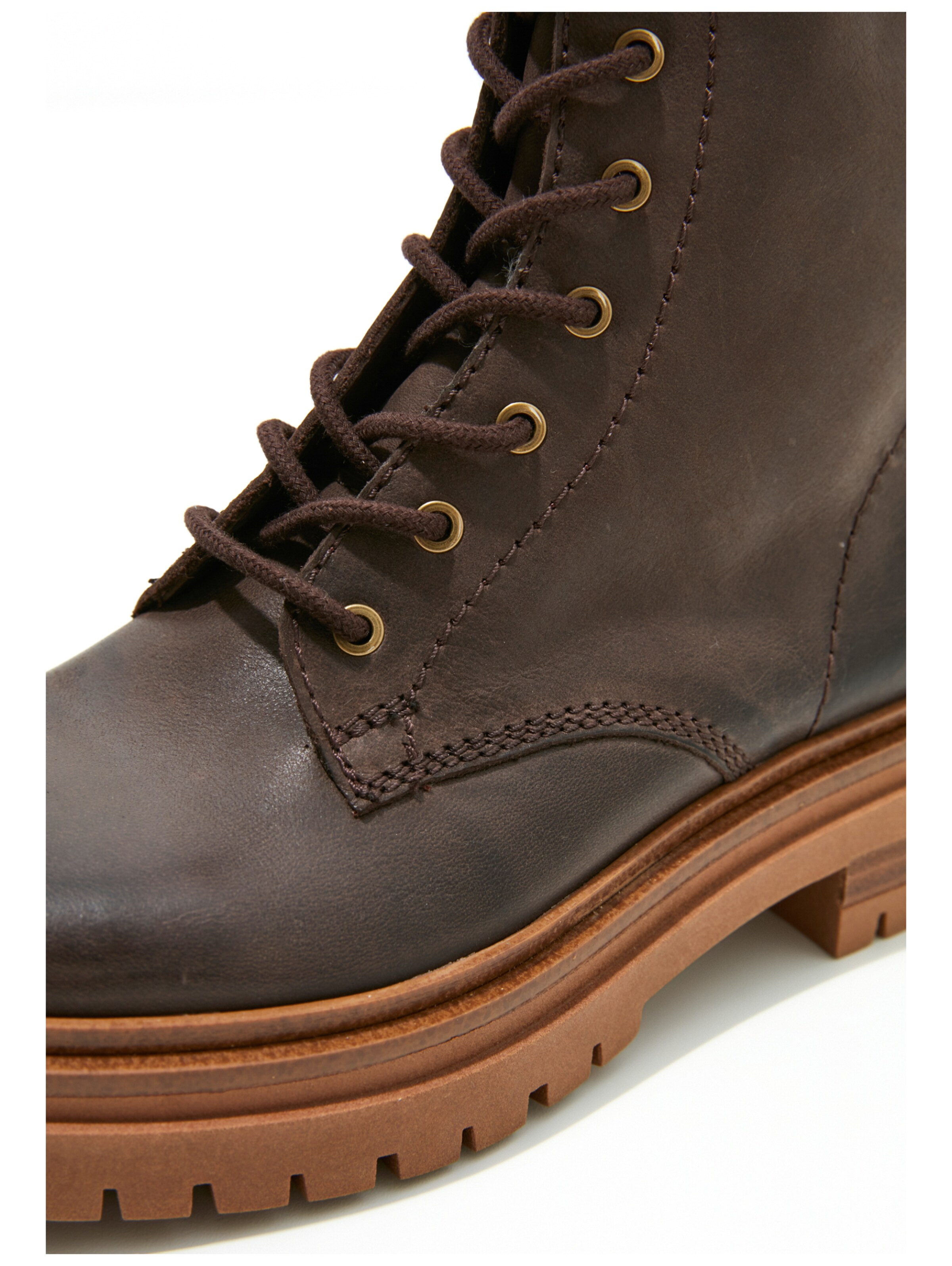 INUOVO Lace-up bootie in Brown