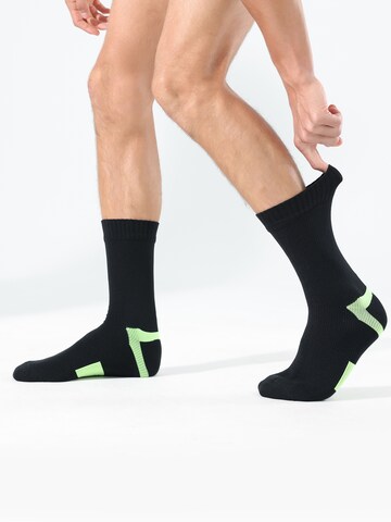 Youthup Athletic Socks in Green