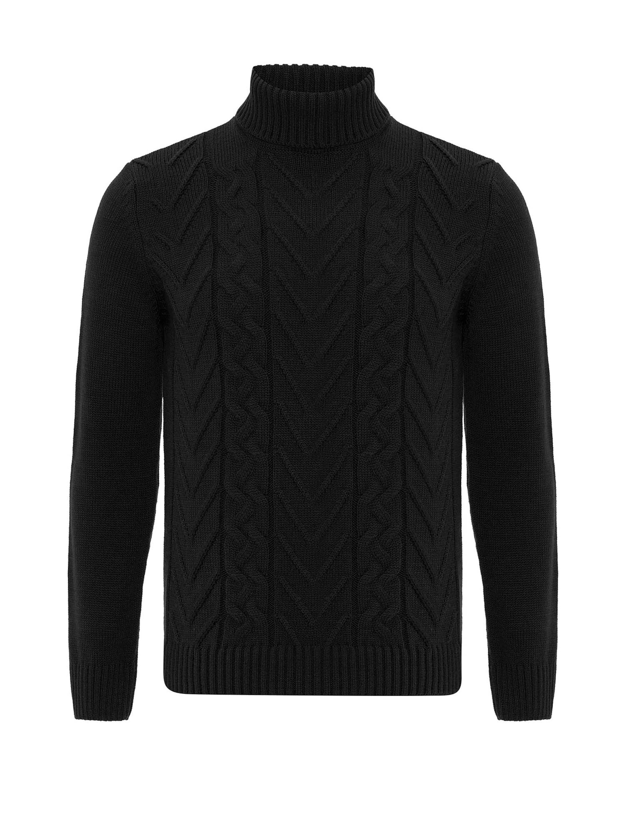 Williot Sweater in Black: front