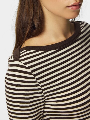 PIECES Shirt 'PCSof' in Braun
