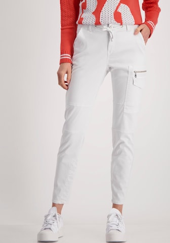 monari Regular Cargo Pants in White: front