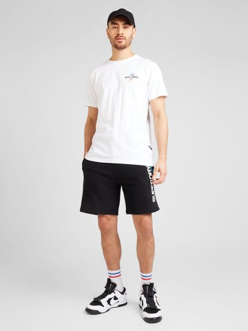 Superdry Loosefit Shorts in Schwarz