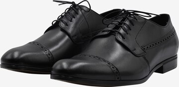 DreiMaster Klassik Lace-Up Shoes in Black