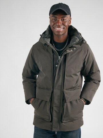 Embassy of Bricks and Logs Winter jacket 'Brookville' in Grey: front