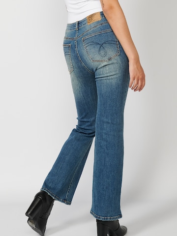 KOROSHI Flared Jeans in Blauw