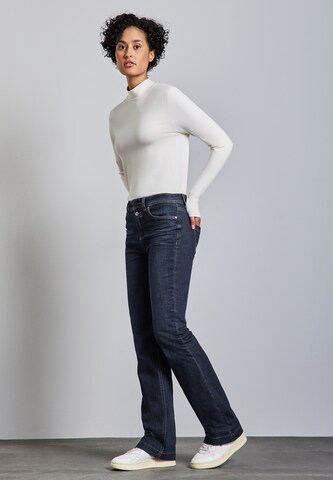 STREET ONE Bootcut Jeans in Blauw