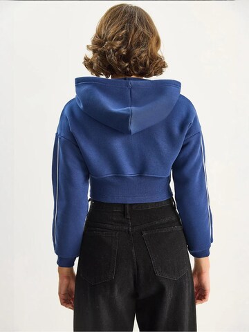 Bianco Lucci Sweat jacket in Blue